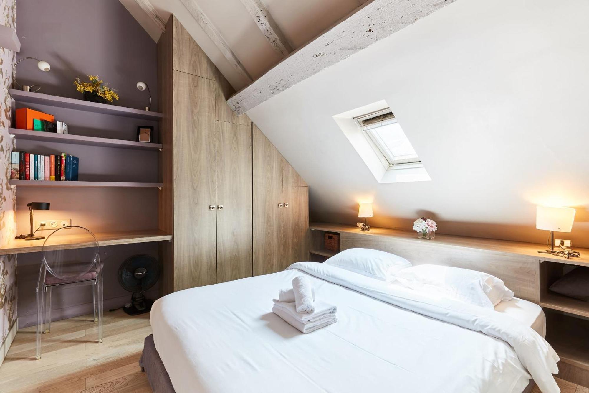 Place Des Vosges - 1Br With Balcony - Cityapartmentstay Parijs Buitenkant foto