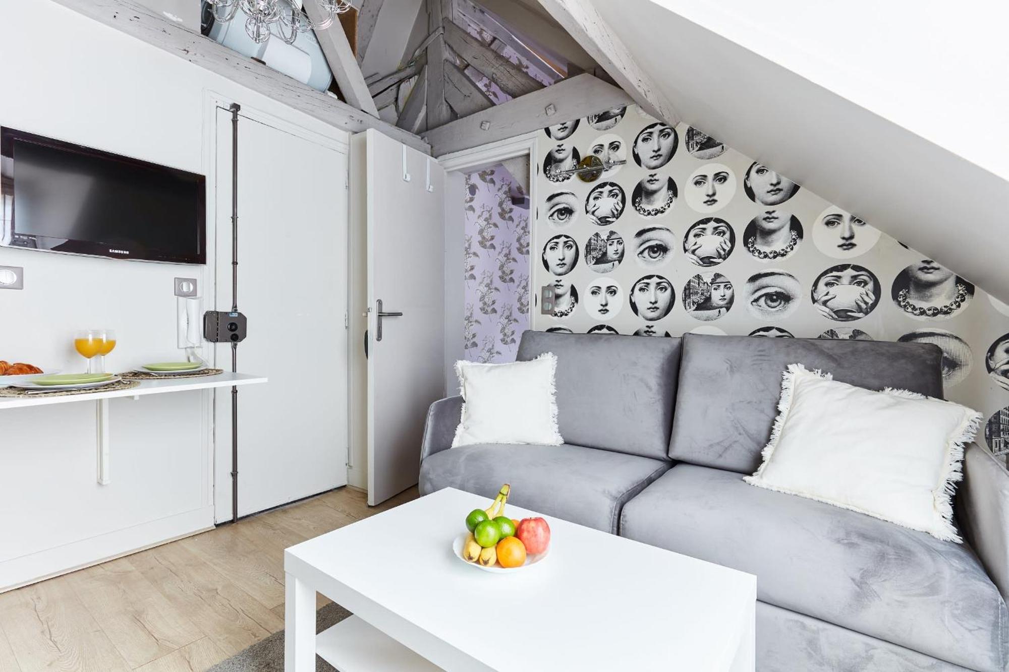 Place Des Vosges - 1Br With Balcony - Cityapartmentstay Parijs Buitenkant foto