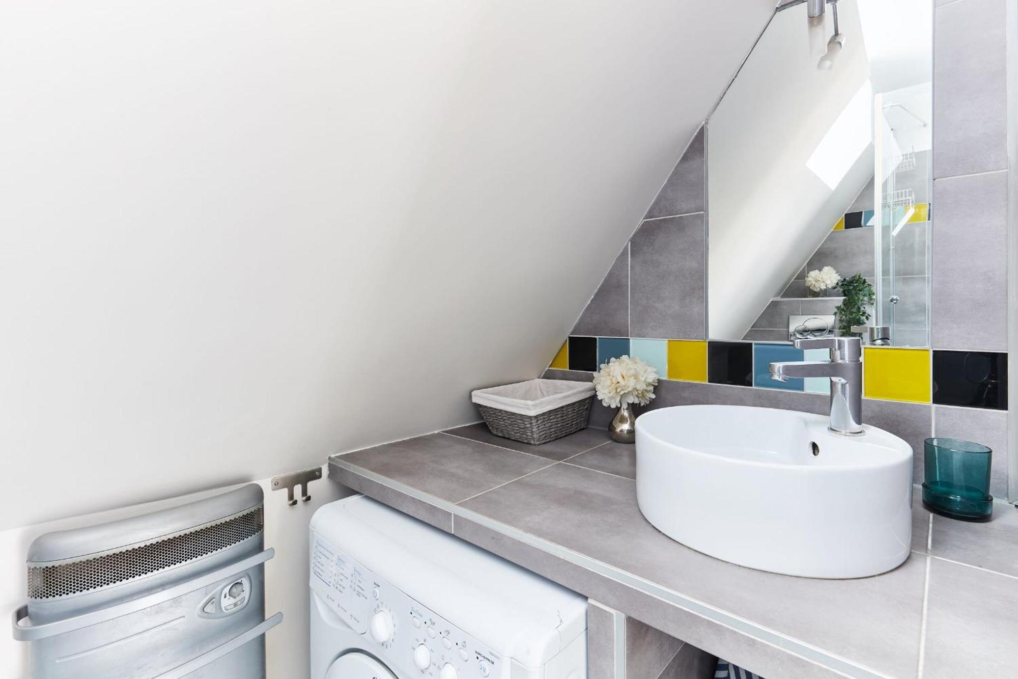 Place Des Vosges - 1Br With Balcony - Cityapartmentstay Parijs Buitenkant foto