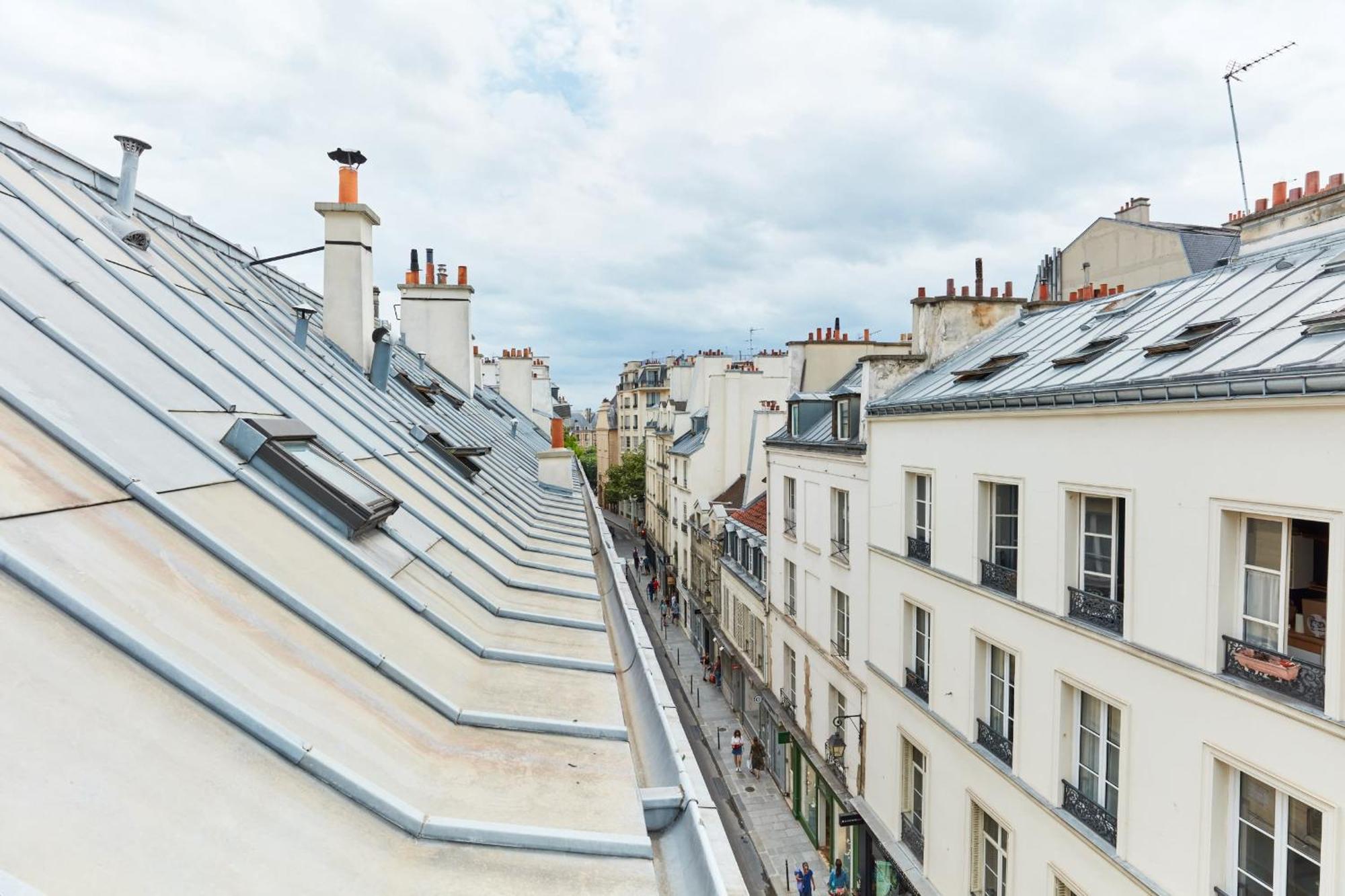 Place Des Vosges - 1Br With Balcony - Cityapartmentstay Parijs Buitenkant foto
